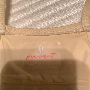 Forme Avant Beige Top